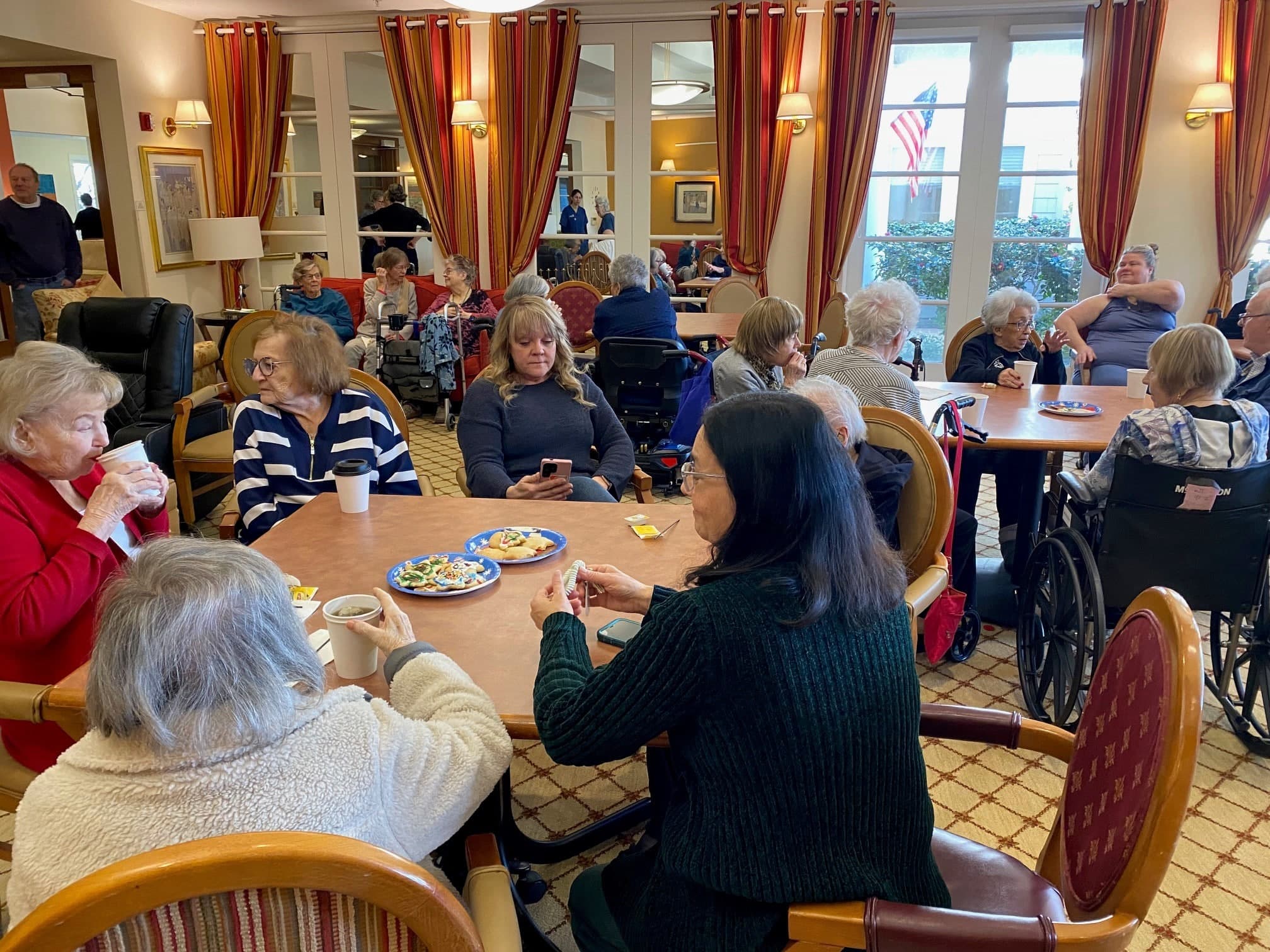 Cedar Sinai holding The Fiber Arts Club and Jewelry Workshops