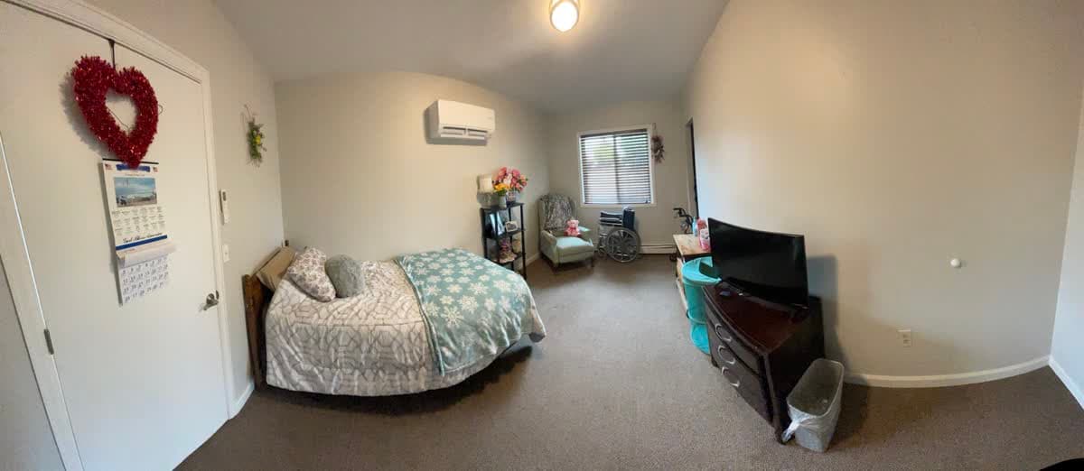 Private bedroom at Charleston at Keenesburg