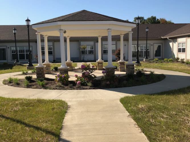 AVENUE AT BROADVIEW HEIGHTS