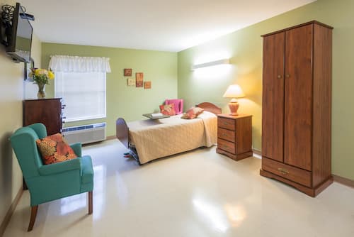 ASTORIA HEALTH & REHAB CENTER