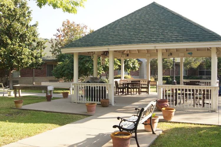 RED OAK HEALTH AND REHABILITATION CENTER