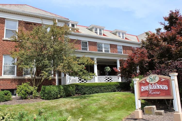 OHIO LIVING SARAH MOORE