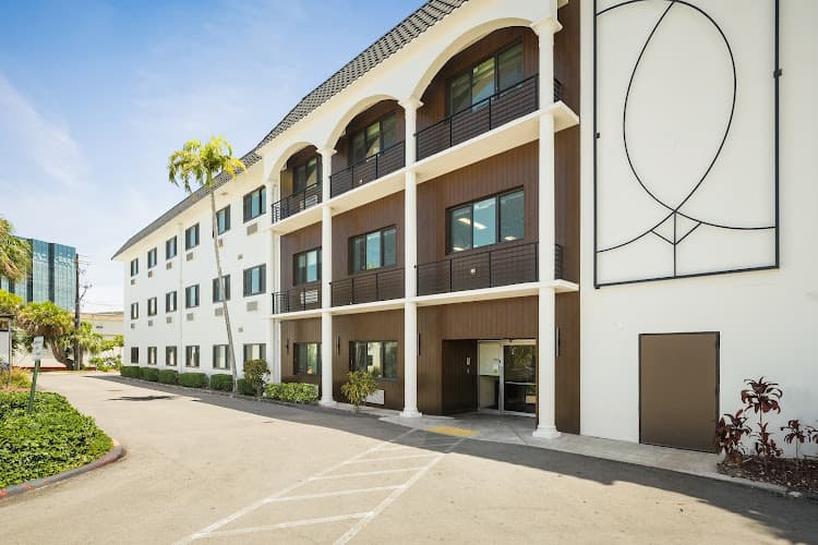 FT LAUDERDALE HEALTH & REHABILITATION CENTER