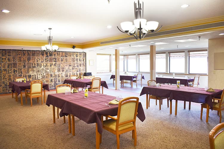 LOYALHANNA SENIOR SUITES & PERSONAL CARE