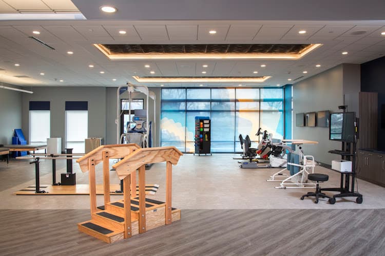 MEDICAL SUITES AT OAK CREEK (THE)