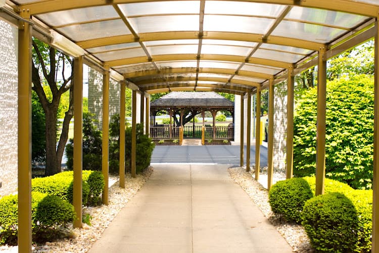 GARDENS AT WEST SHORE, THE