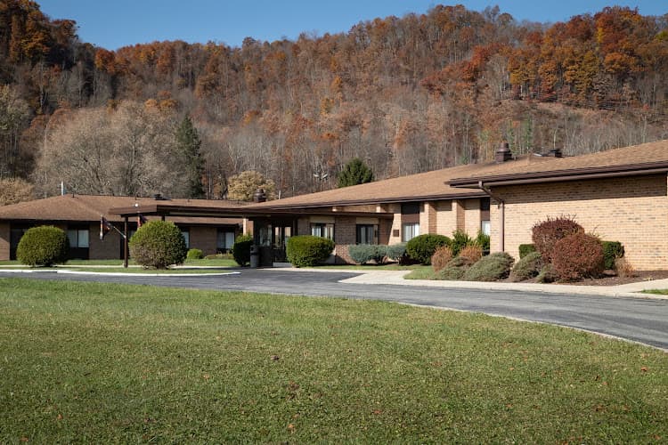 NELLA'S AT AUTUMN LAKE HEALTHCARE