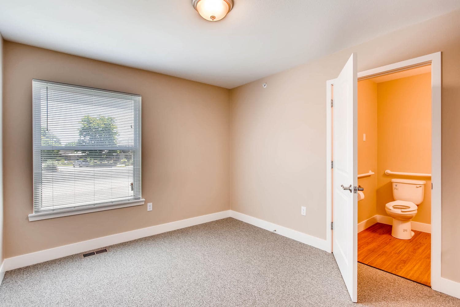 Meadow Vista Assisted Living, LLC - Walden photo 12