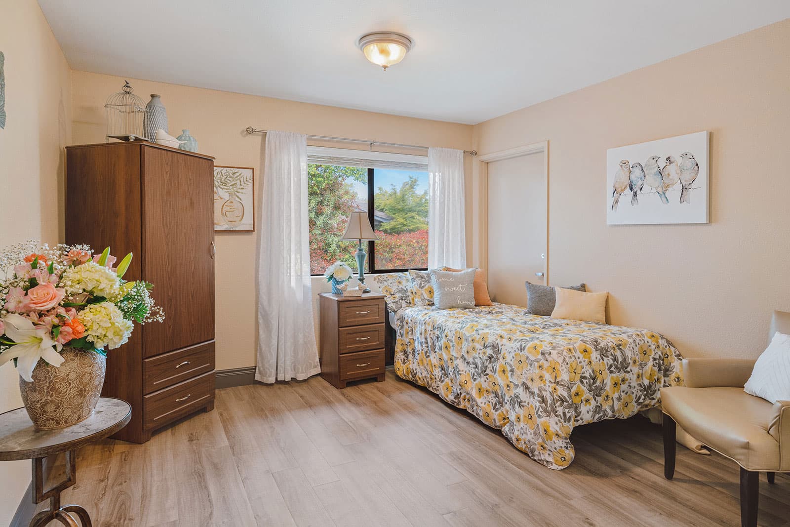 SENIOR CARE VILLA OF LOOMIS photo 9