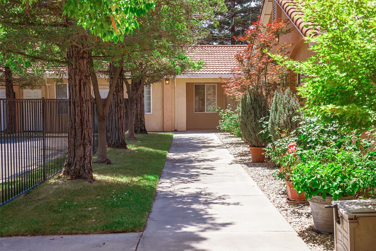 SENIOR CARE VILLA OF LOOMIS photo 5