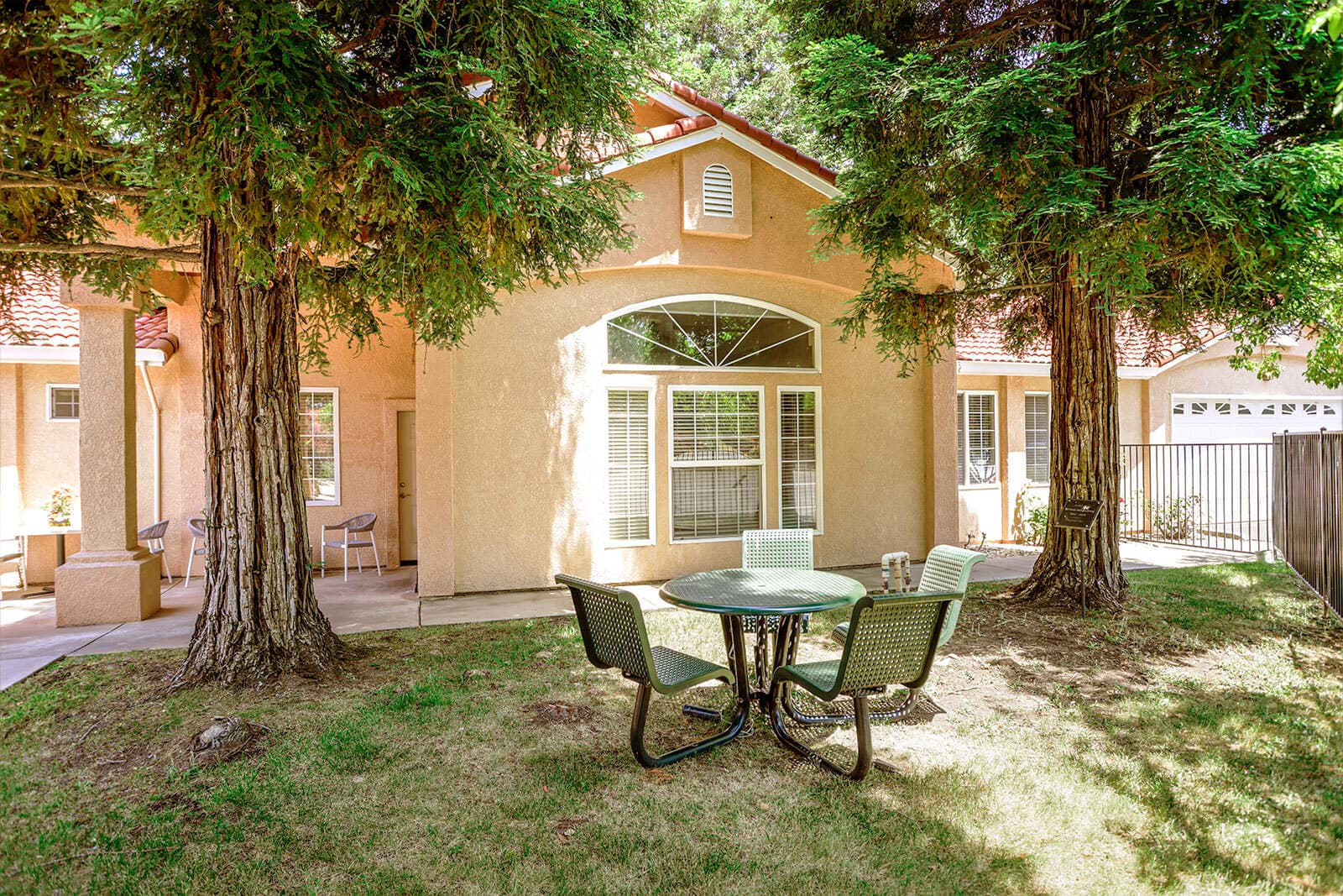 SENIOR CARE VILLA OF LOOMIS photo 3