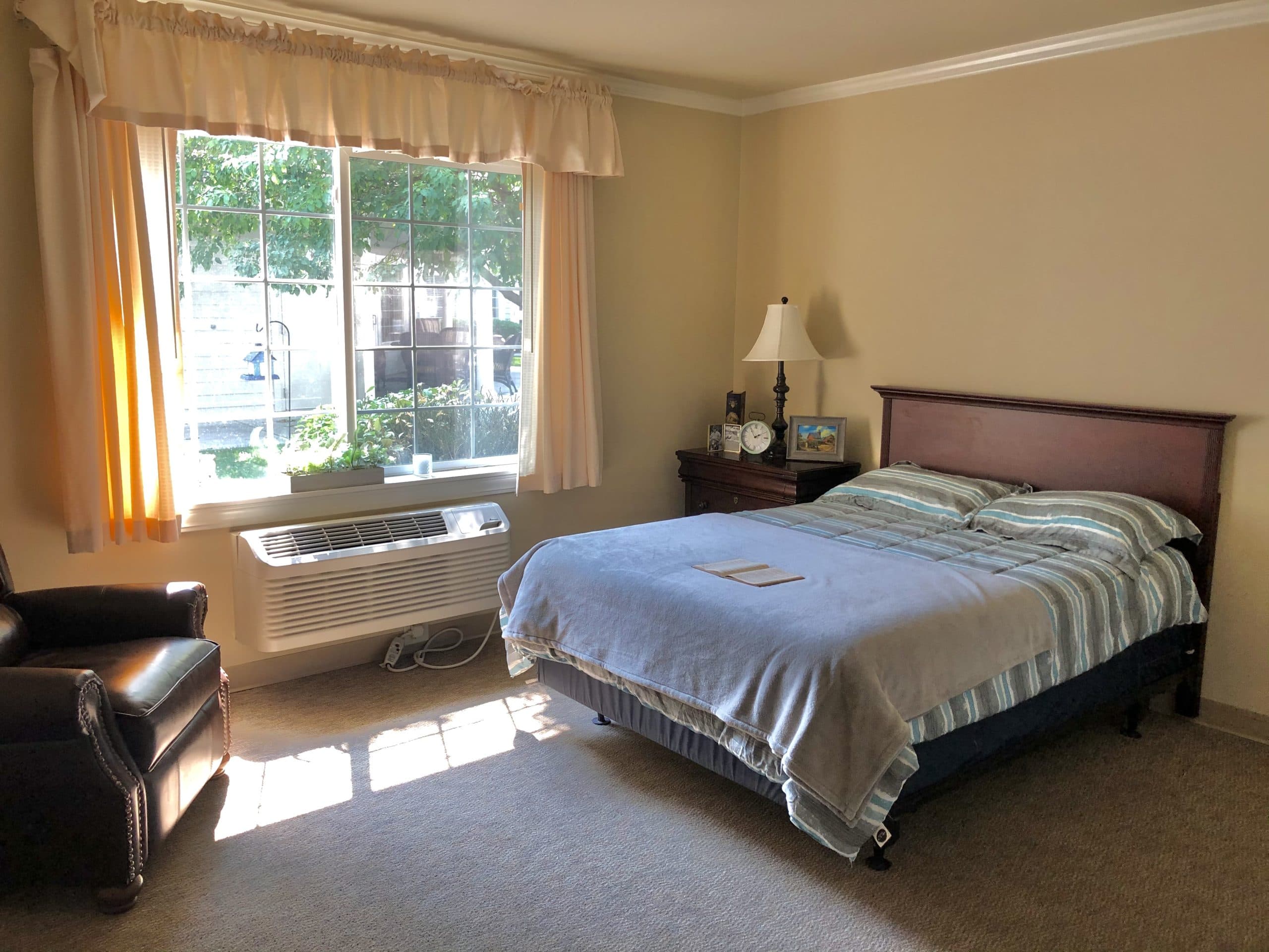 ASPEN RIDGE ALZHEIMERS SPECIAL CARE CENTER photo 6