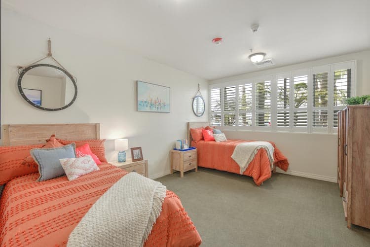 SILVERADO SENIOR LIVING-BEACH CITIES photo 4
