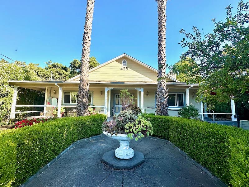 SONOMA OAK TREE HOME