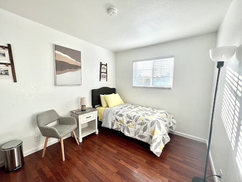 PACIFIC GARDENS AT TREE DUCK