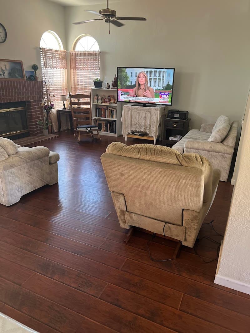 FRIENDLY ISLAND HOME