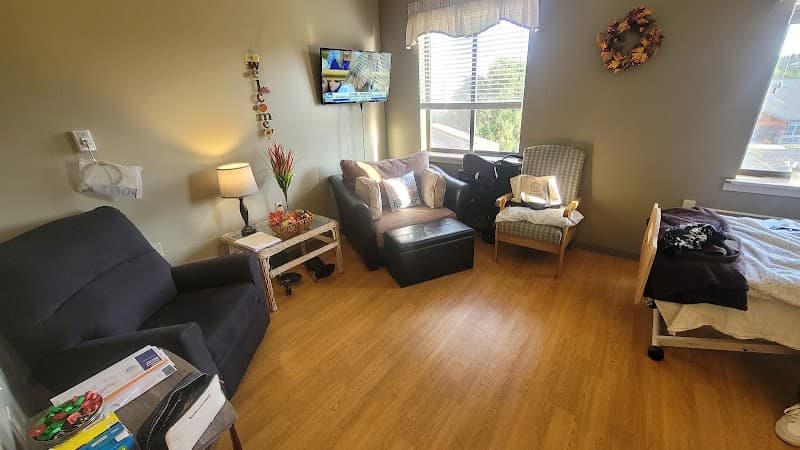 LODGES AT LINDENGROVE (THE)