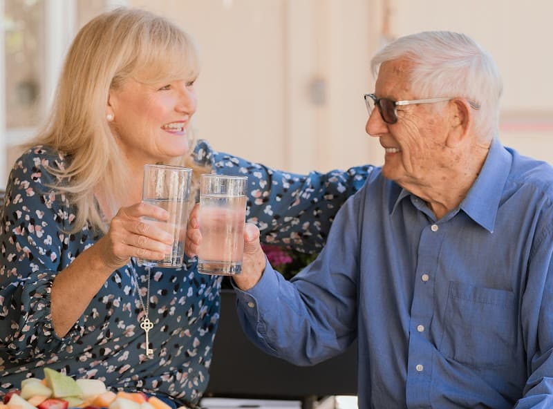 SUMMER BREEZE SENIOR LIVING