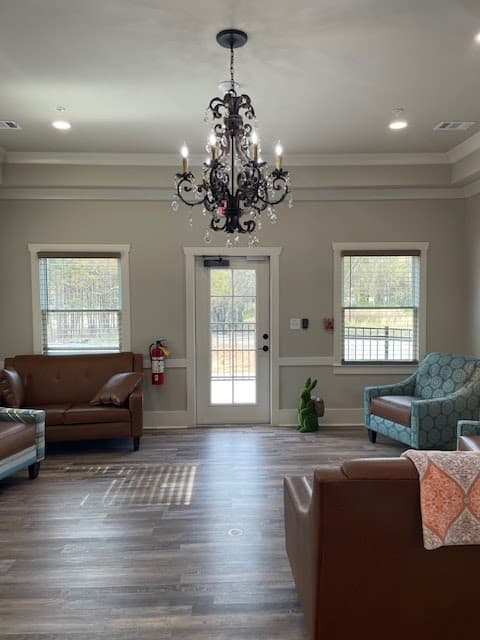 GRACEFUL MANOR SENIOR CARE HOME LLC, THE