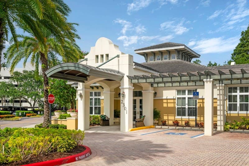 ESTATE AT HYDE PARK, (THE)