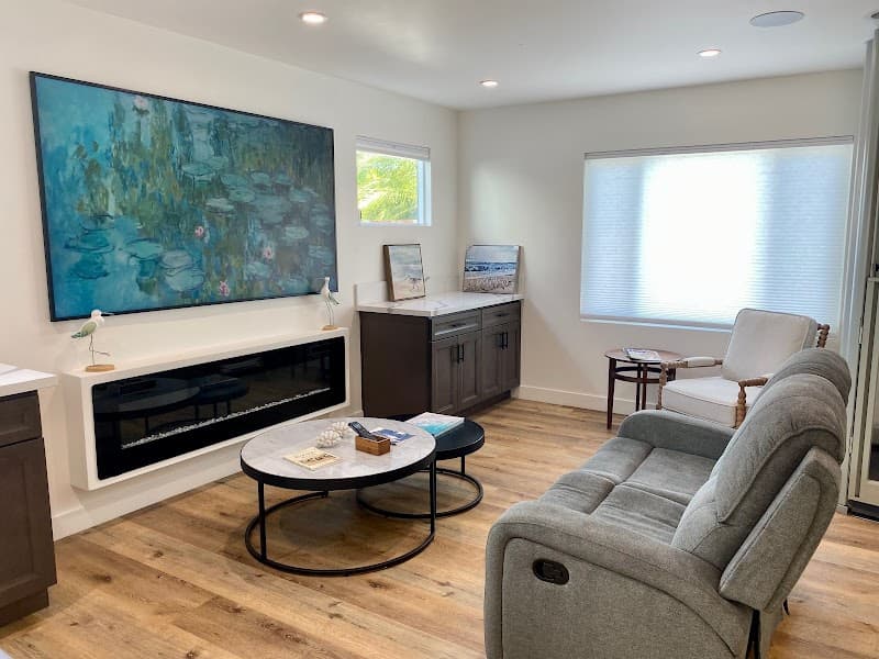 THRIVE BOUTIQUE SENIOR LIVING - REDONDO BEACH