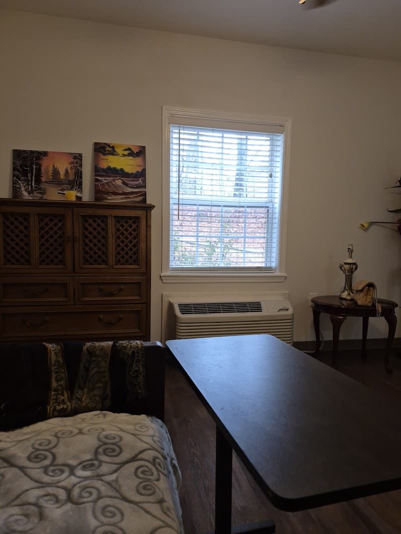 BENTON MANOR OF STOCKBRIDGE