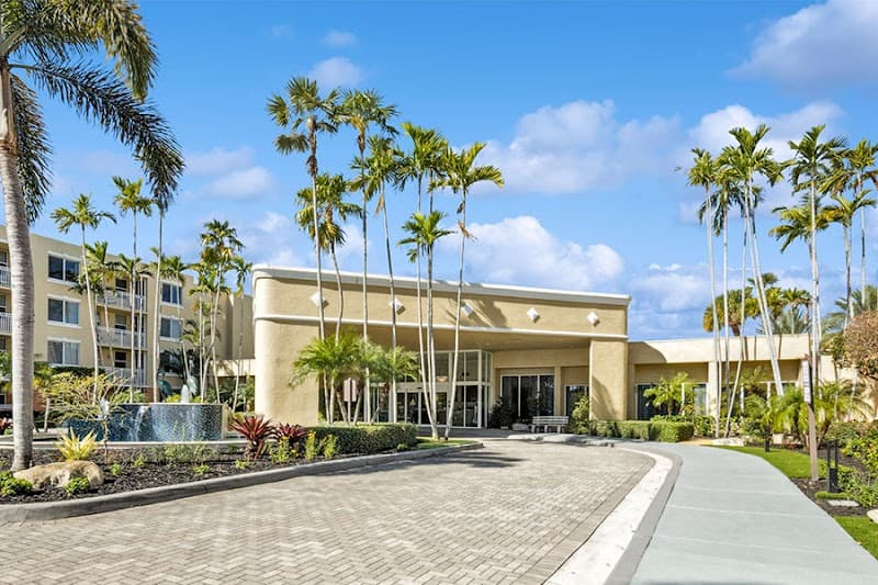 FIVE STAR PREMIER RESIDENCES OF HOLLYWOOD