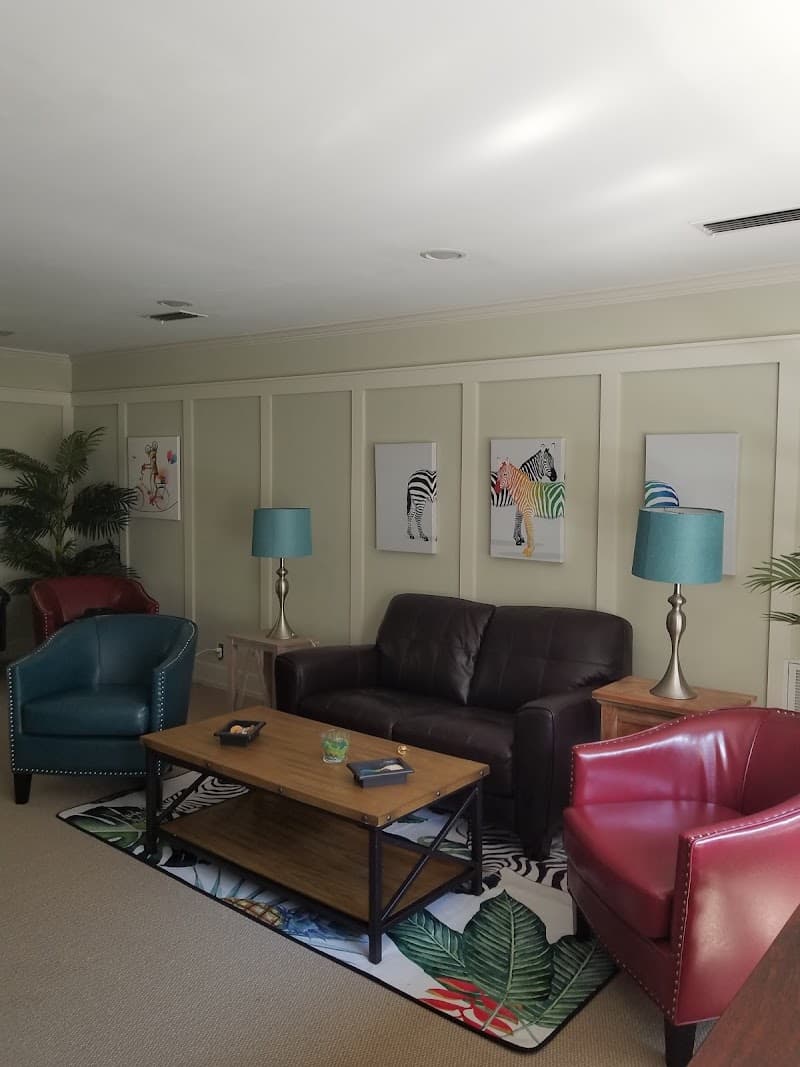 COTTAGES ON MOUNTAIN CREEK, THE