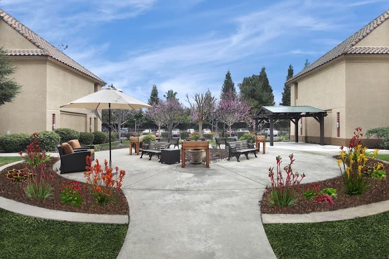 IVY PARK OF ROSEVILLE