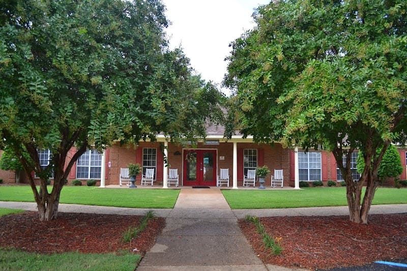 Country Cottage - Montgomery - Oakleaf