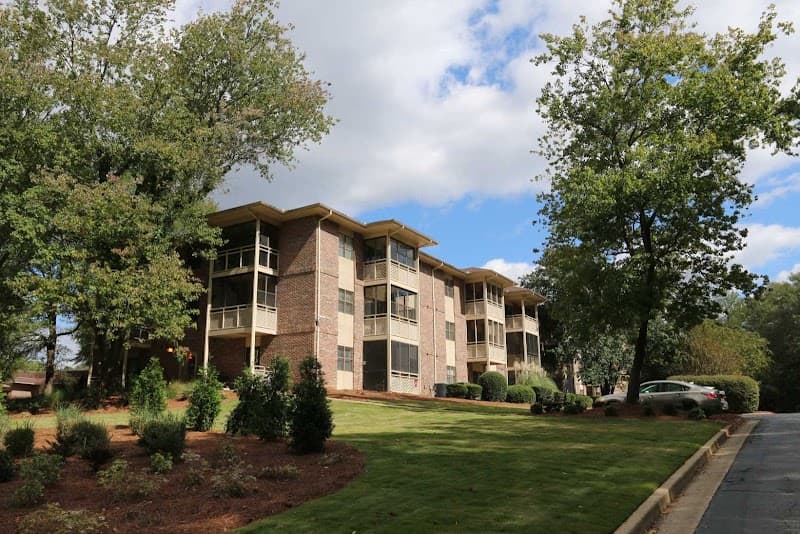 COVENANT WOODS RETIREMENT COMMUNITY