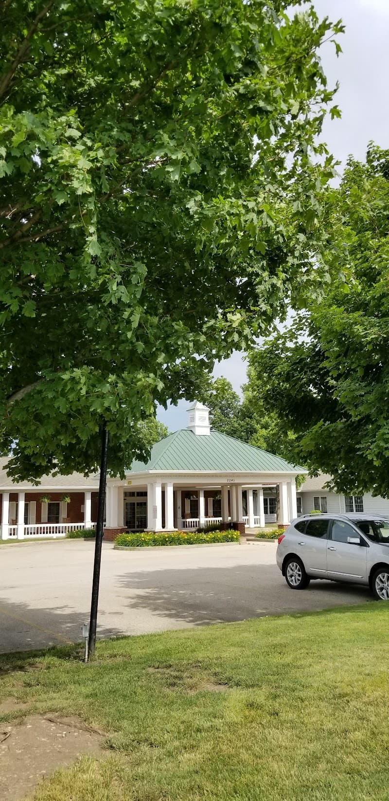 Hawthorne Inn of Galesburg