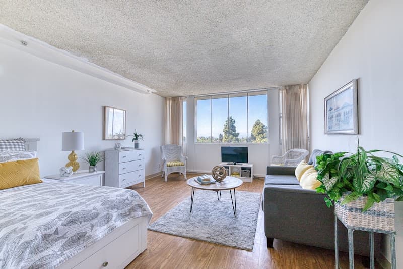 ROSE GARDEN VILLA AT BIXBY