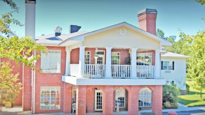 HAMILTON PLACE PERSONAL LIVING, LLC