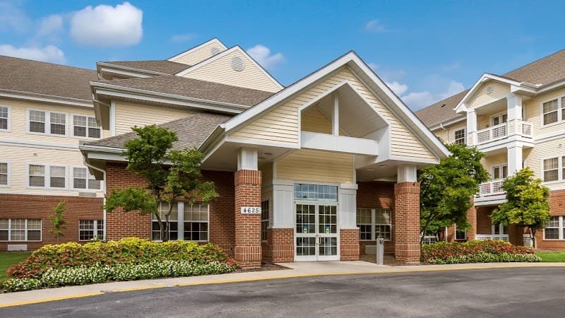 AMBASSADOR SUITES AT FORUM/KNIGHTSBRIDGE