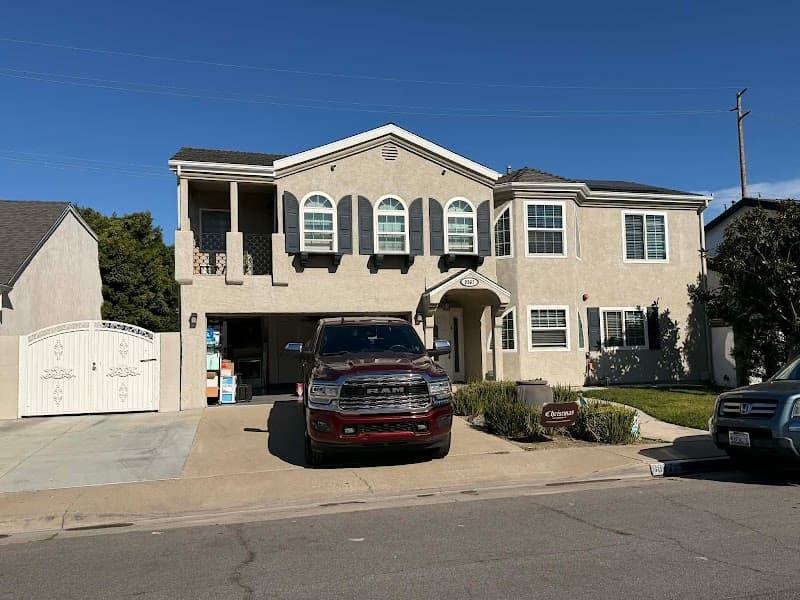 MILES PLACE OF FOUNTAIN VALLEY 2