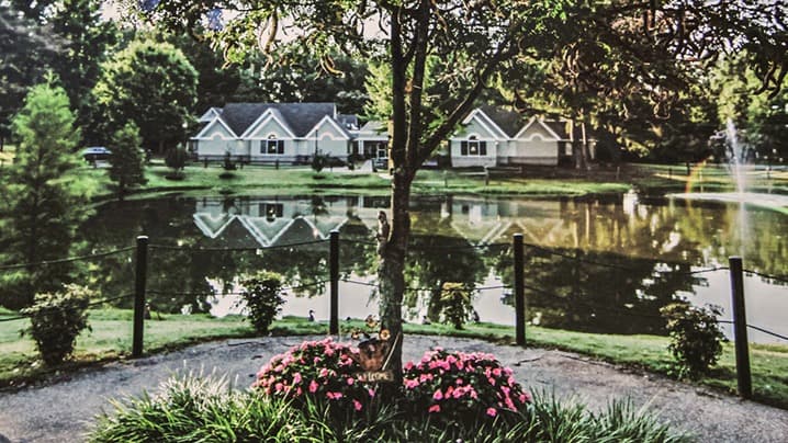 Foxbridge Assisted Living &
Memory Care