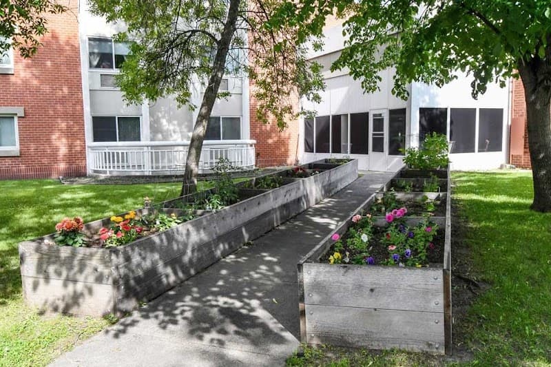 Edgewood Parkwood Place