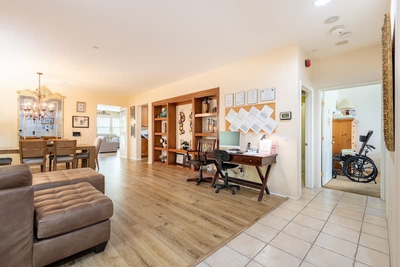 MAMELEH & TATELEH'S UPSCALE LIVING