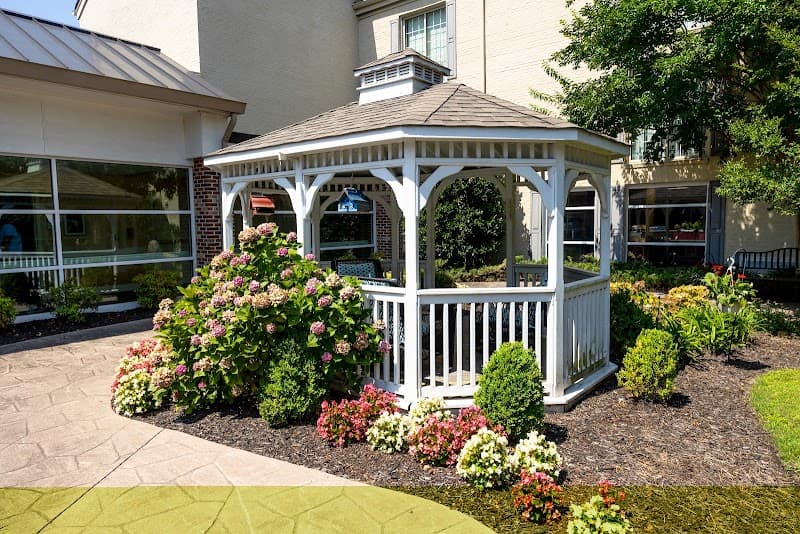 Commonwealth Senior Living at Leigh Hall