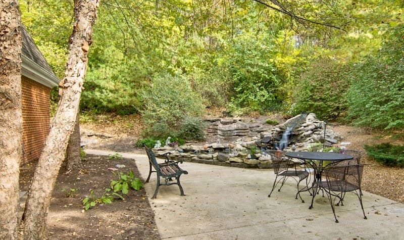 SOUTH POINTE ASSISTED LIVING