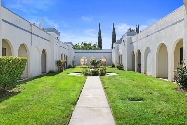 ST. THOMAS RETIREMENT CENTER