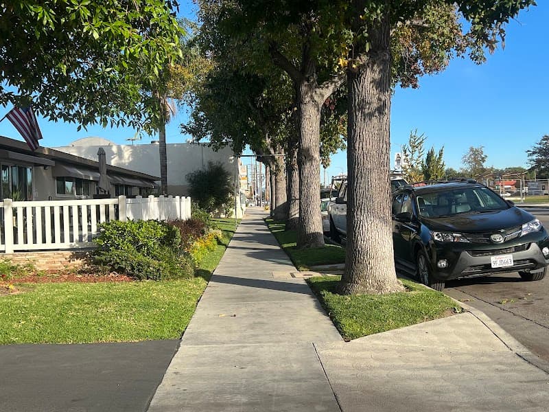 LAKE BALBOA ASSISTED LIVING