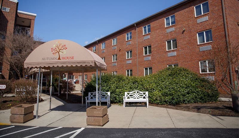 AUTUMN HOUSE OF YORK