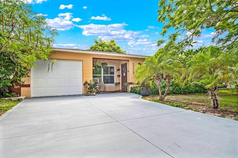 A TROPICAL PARADISE ALF LLC