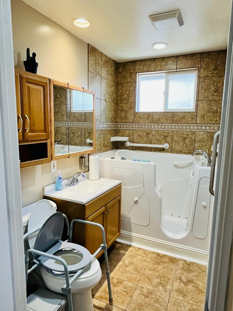 SACRAMENTO SENIOR LIVING