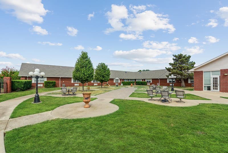 TEN OAKS PLACE