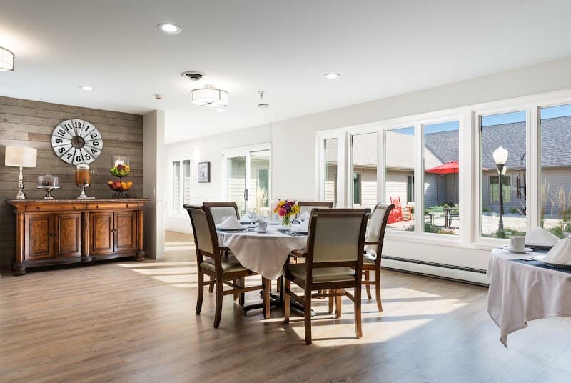 The Courtyard At Sterling Heights 4