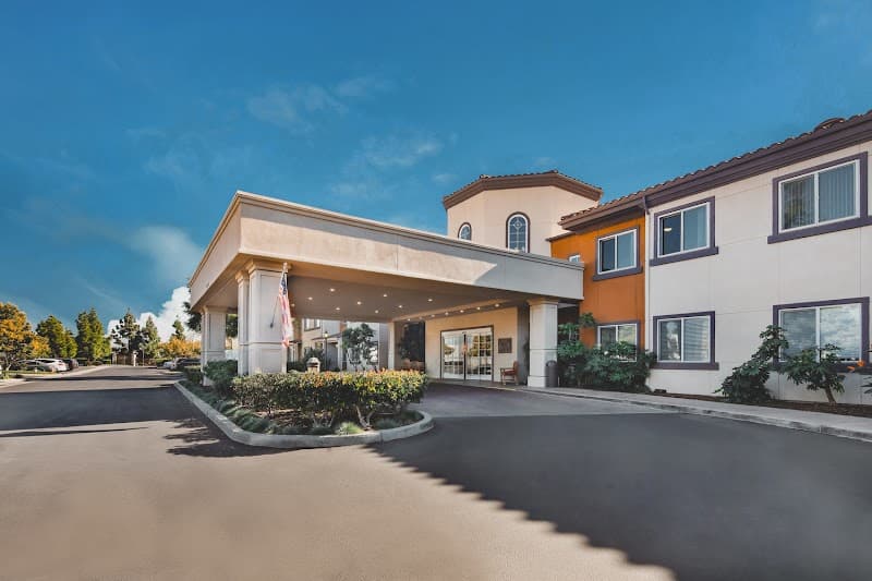 IVY PARK AT CERRITOS